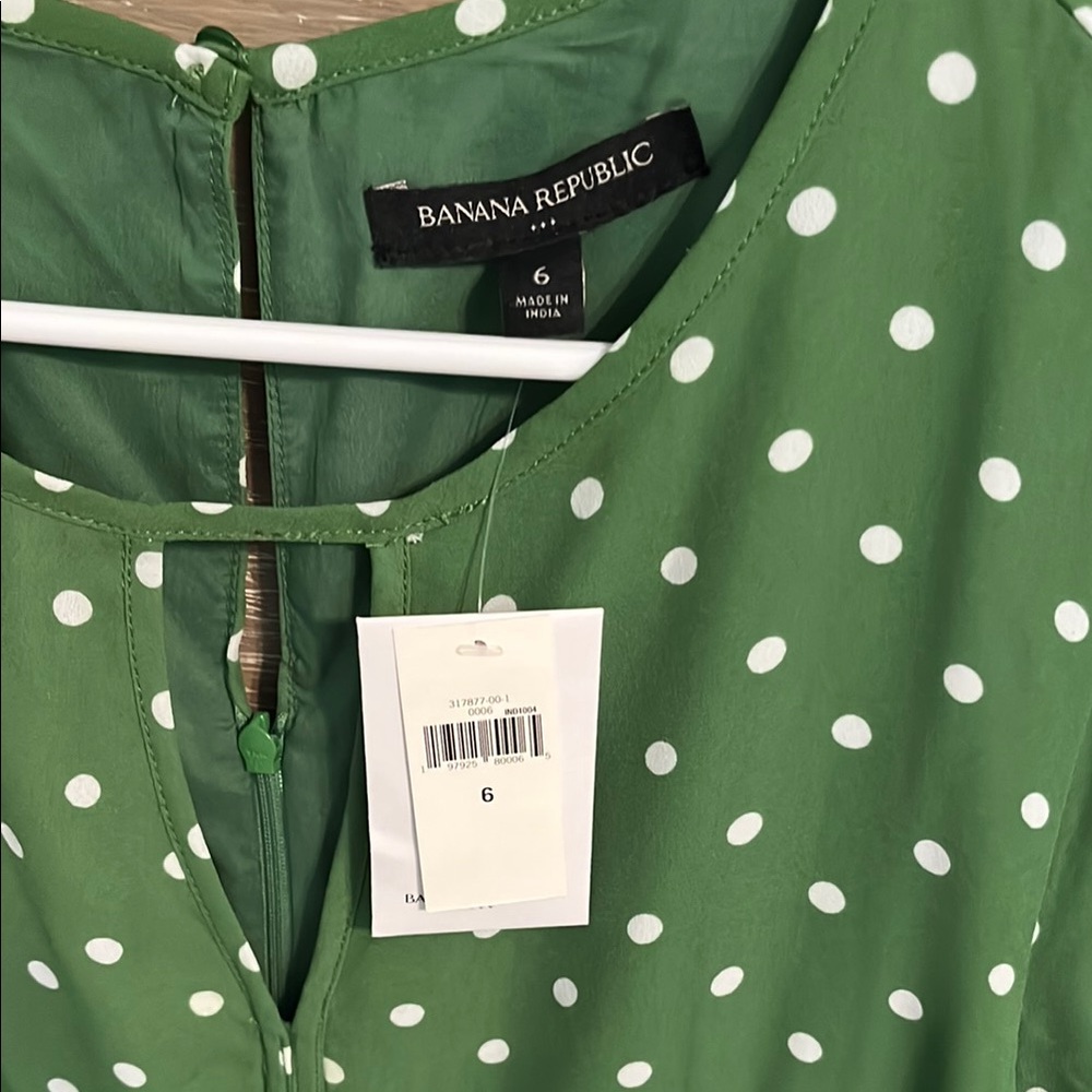 Banana Republic Chic Stylish Polka Dot Dress Green Size 6 NWT - Picture 3 of 5